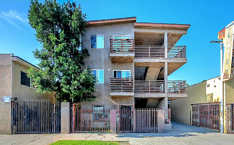 5869 S Figueroa St #D — Photo 18