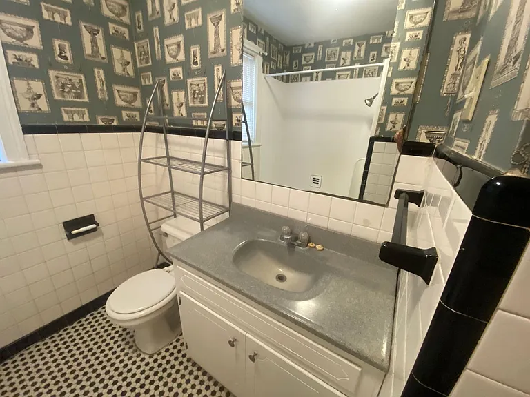424 S Holly St — Photo 10