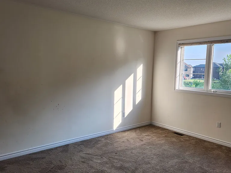 134 Petch Ave — Photo 7