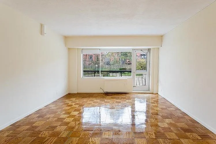 101 Monmouth St #214