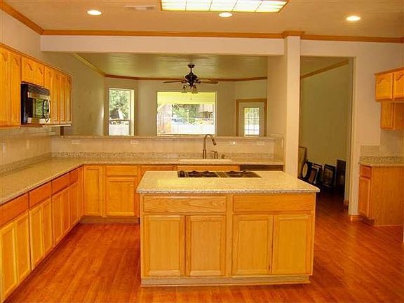 4th image of 150 Haley Ln