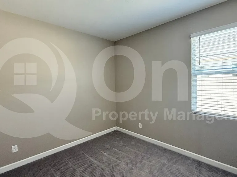 24089 W Hilton Ave — Photo 9