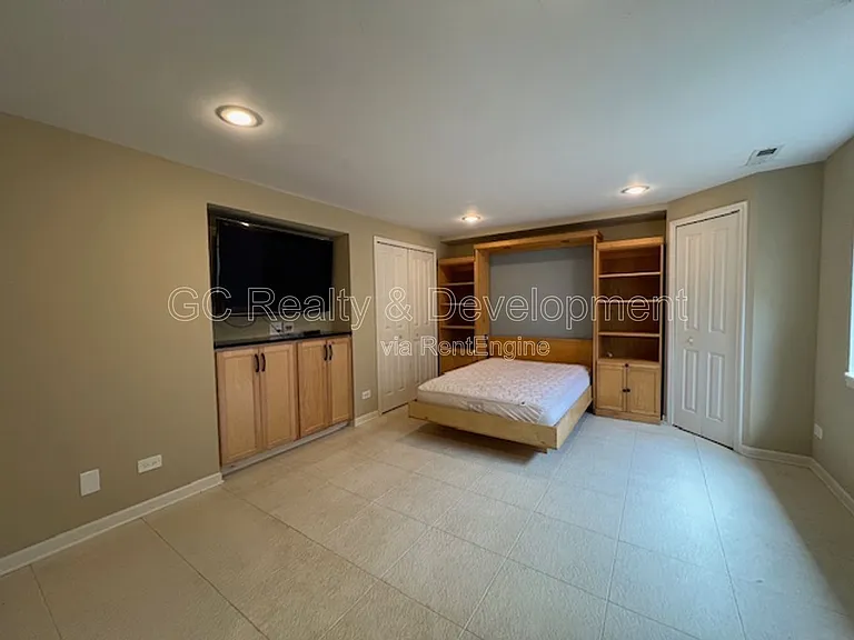 498 Grosvenor Ln — Photo 32