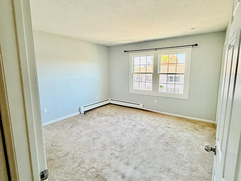 29 Belmont Cir — Photo 16