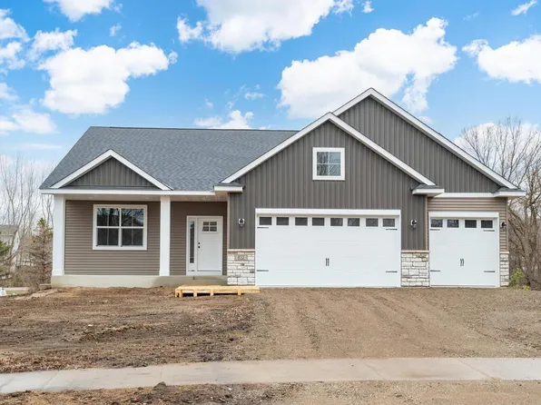 832 Forest Edge Dr, Jordan, MN 55352