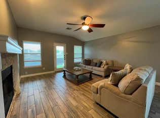 233 Town Lake Bnd, Kyle, TX 78640