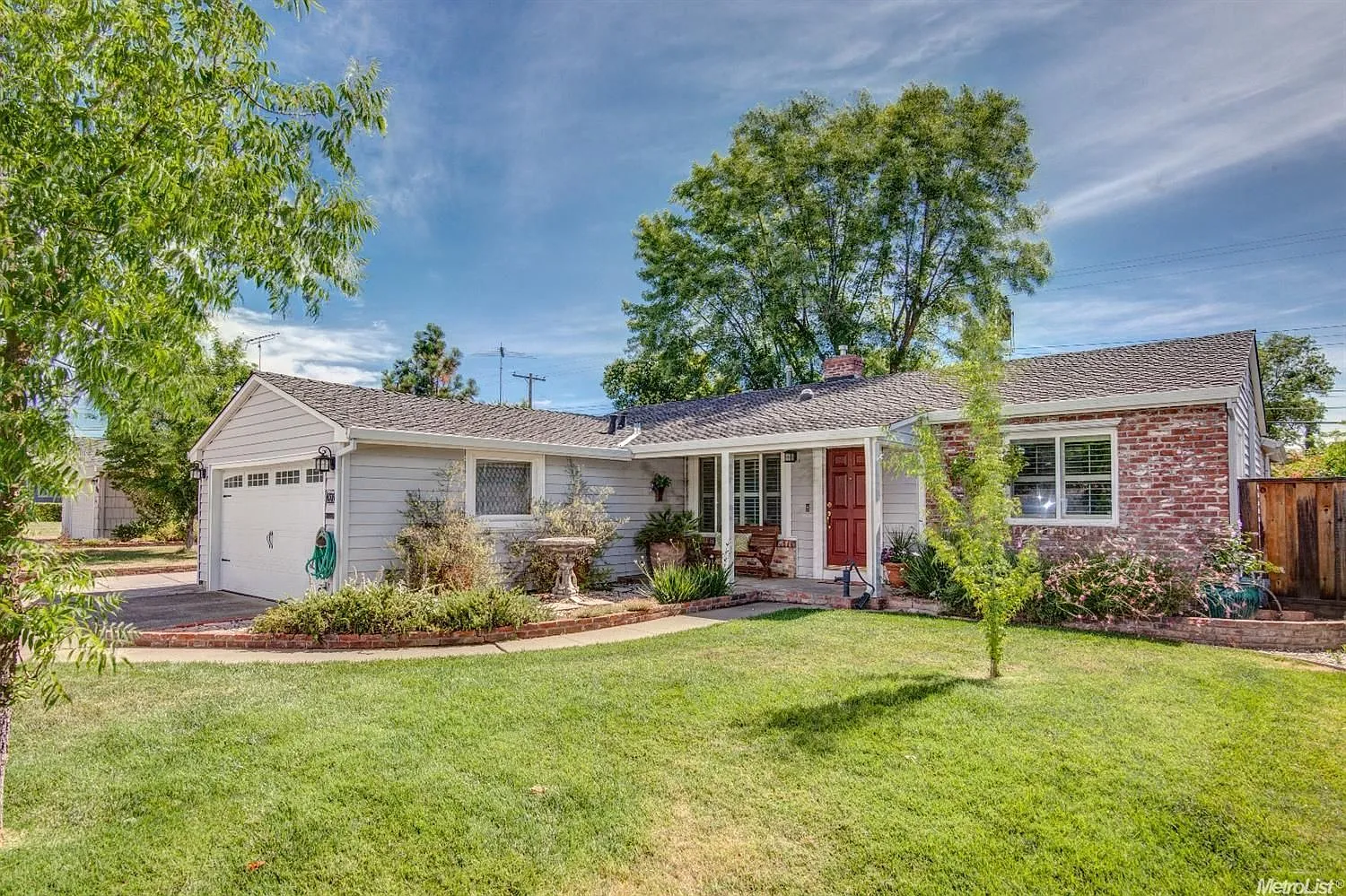2032 Neptune Way photo 1