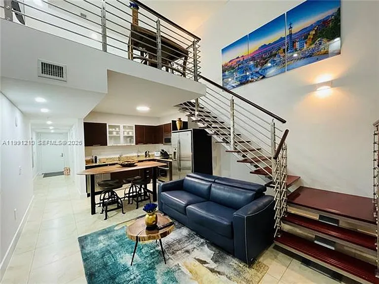 41 SE 5th St #2305 — Photo 3