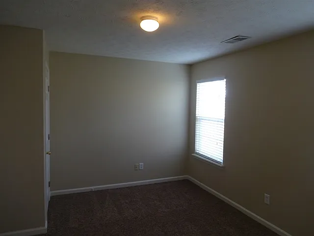 3041 Lake Park Trl — Photo 8