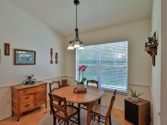 5th image of 442 Pendrey Dr