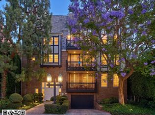 420 S Barrington Ave APT 102, Los Angeles, CA 90049