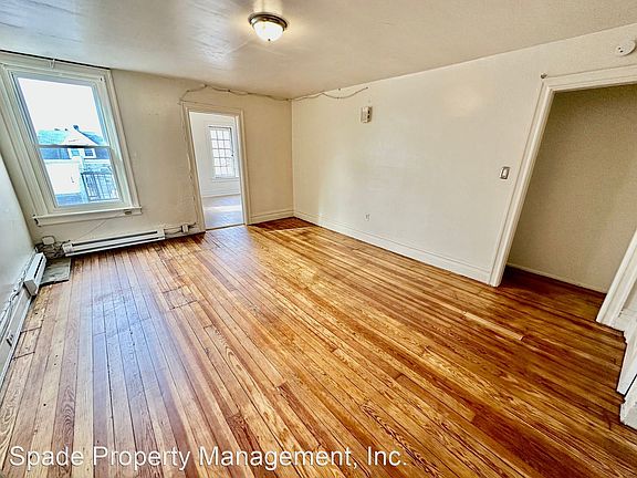 2nd image of 226 N 12th St APT 3