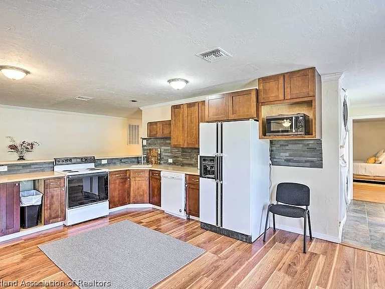 5621 US Highway 27 N — Photo 13
