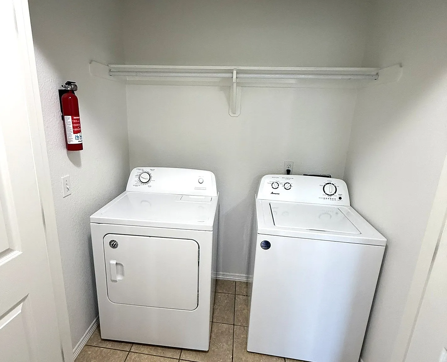 3 bed, 948 sqft, $995 — Photo 4