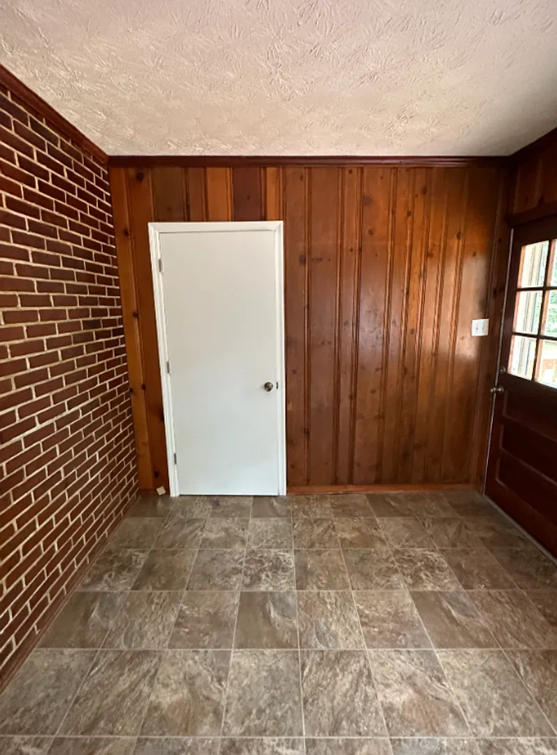 Charming 3 Bedroom, 2 Bathroom Home Near Downtown Opelika! — Photo 3