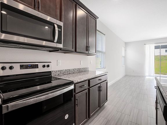 4th image of 4438 Lions Gate Ave