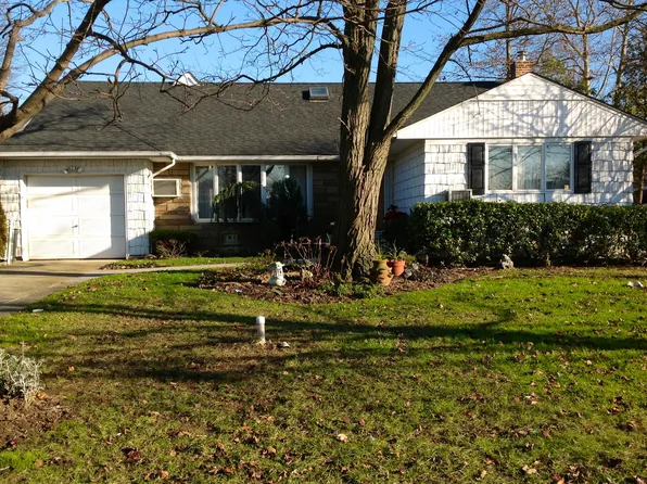 1259 Wantagh Ave, Wantagh, NY 11793
