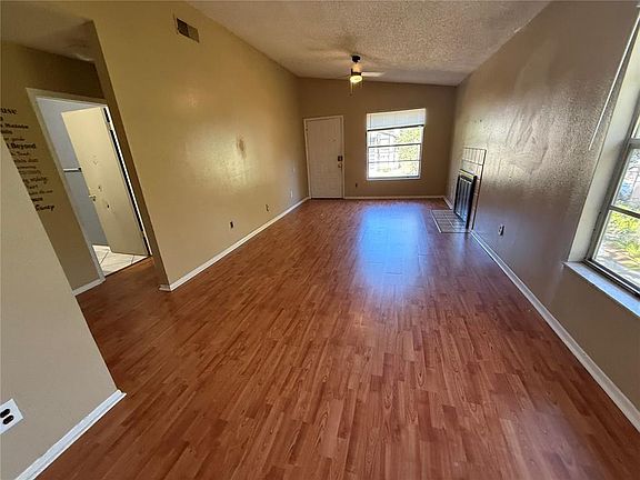 4th image of 4023 DREAM OAK PLACE #204