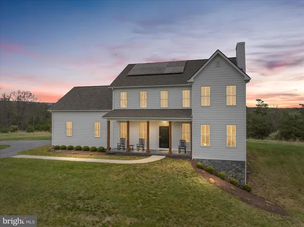 230 Conifer Ln, Winchester, VA 22602