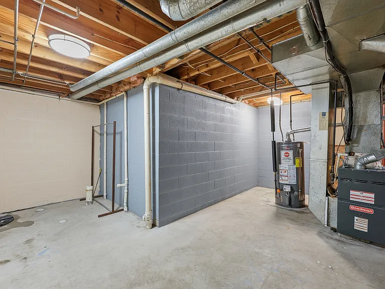 1600 Rock Creek Dr — Photo 39