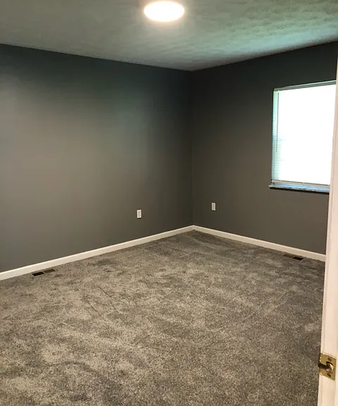 326 Rhoda St — Photo 11