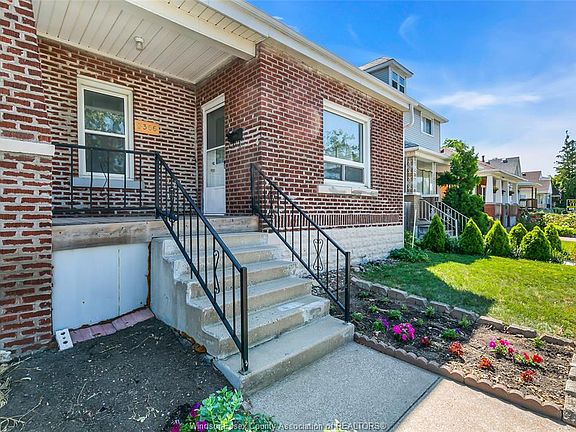 3rd image of 2366 Howard Ave