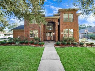 1608 Keystone Dr, Friendswood, TX 77546