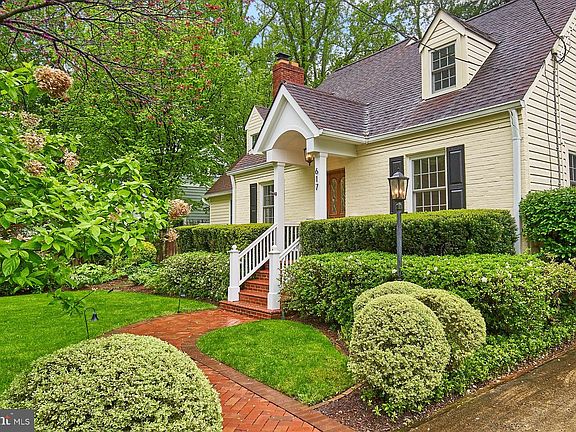 3rd image of 617 Poplar Dr