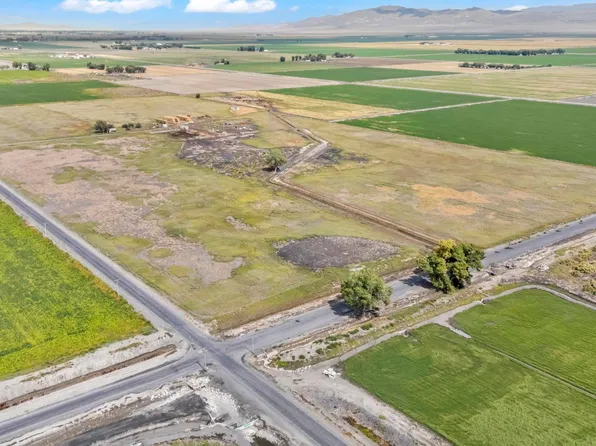 3888 Westfall Rd, Lovelock, NV 89419
