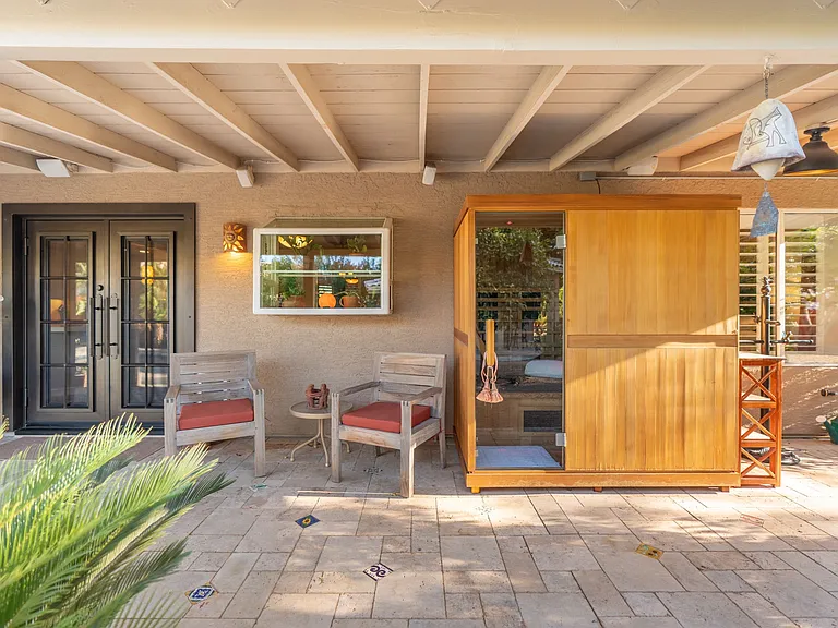 372 W Amoroso Dr — Photo 150
