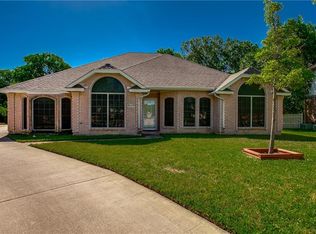 2600 Windswept Ln, Mesquite, TX 75181