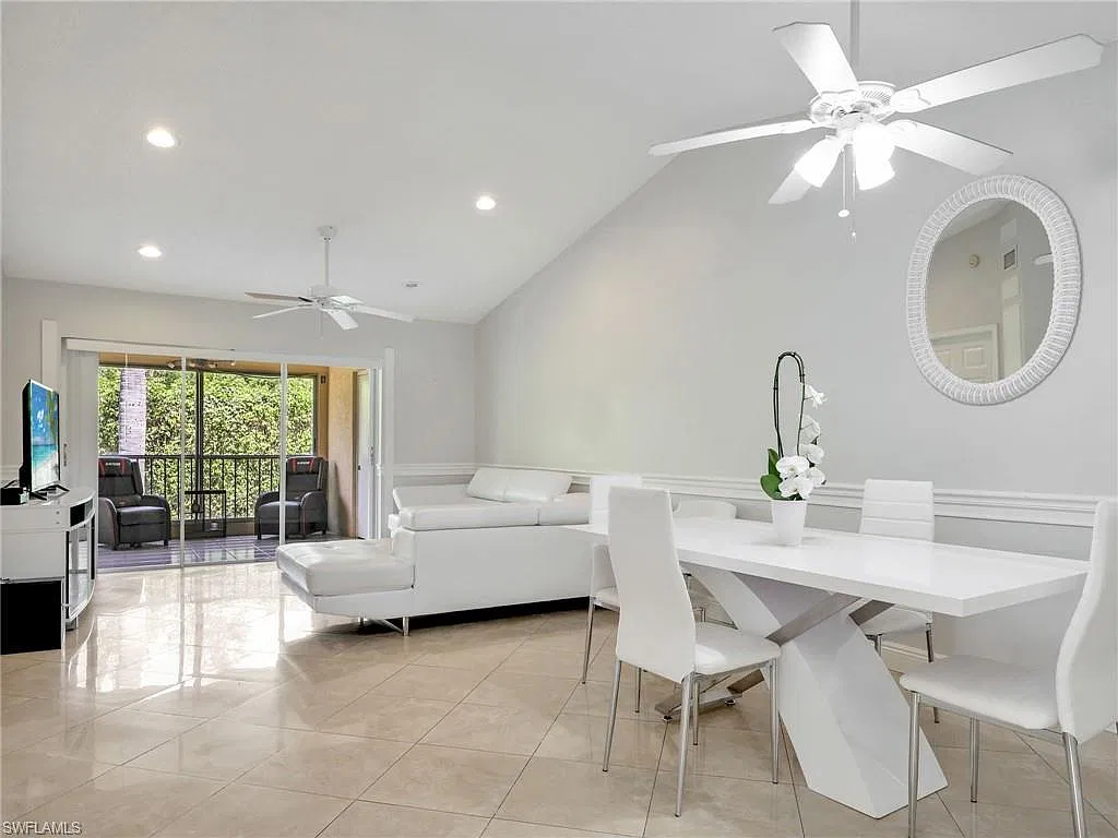 3 bed, 2.0 bath, 1199 sqft, $2,500 — Photo 4