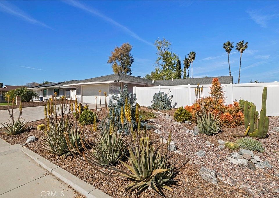 1st image of 9269 Delano Dr