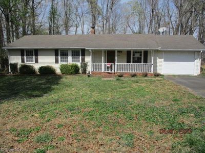 8439 Reid Farm Rd, Walnut Cove, NC, 27052