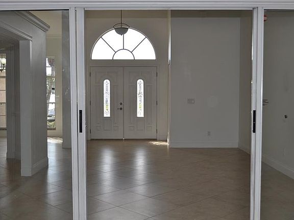 4th image of 1301 Bracknell Ct #11