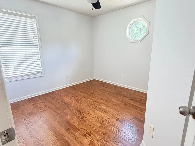 153 Greystone Cir — Photo 19