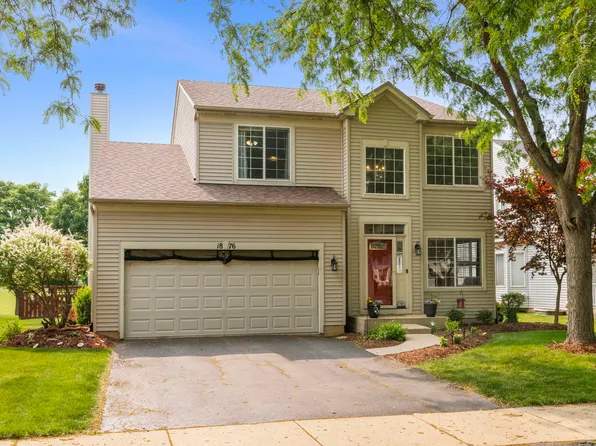 1876 Ione Ln, Aurora, IL 60503