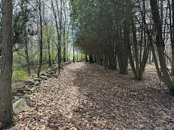 2nd image of 383 Connors Road