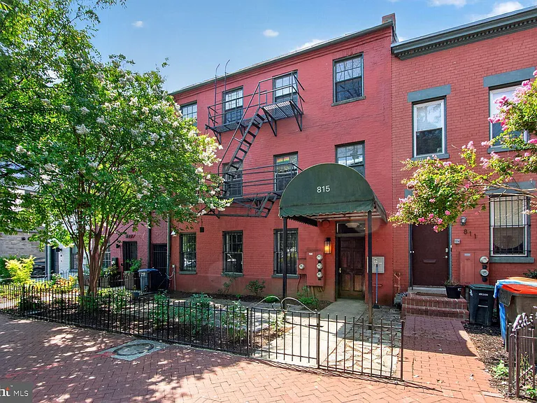 815 L St SE #1 — Photo 1