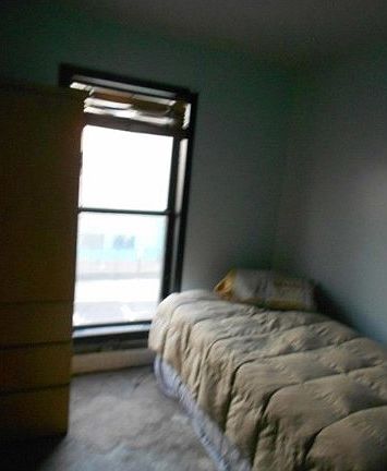 4th image of 921 Elder Ave