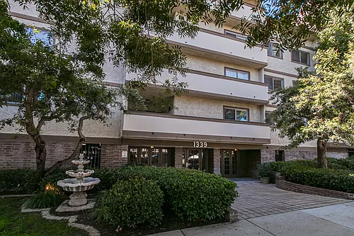 1339 N Columbus Ave #304 Photo 1