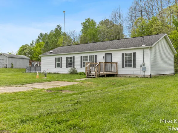 13309 Wabasis Ave NE, Cedar Springs, MI 49319
