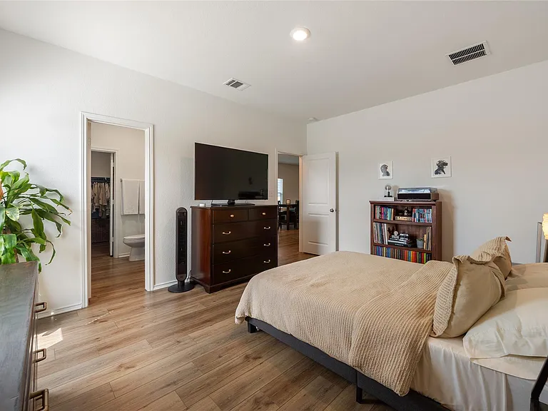 14404 Berning Rd — Photo 18