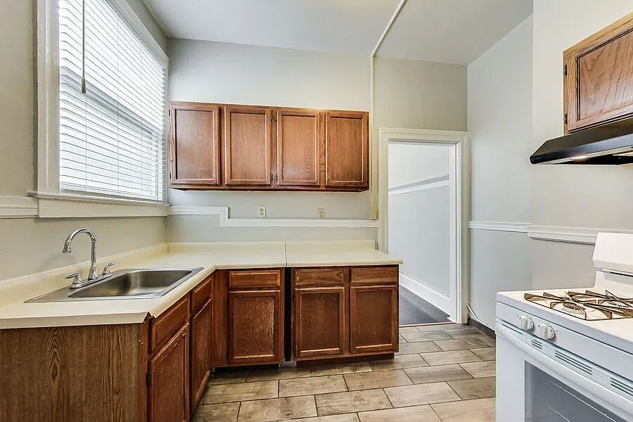 2bed/1bath unit in the heart of Hayes Valley! — Photo 2