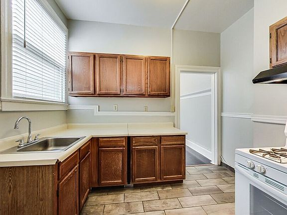 3rd image of 332 Fell St APT 3