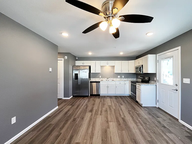 Creekside Townhomes — Photo 29