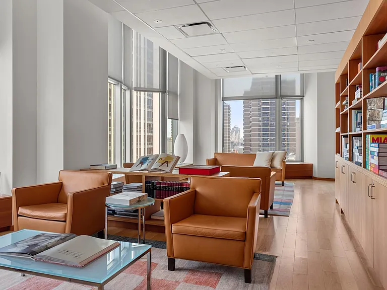 8 Spruce St #19U — Photo 14