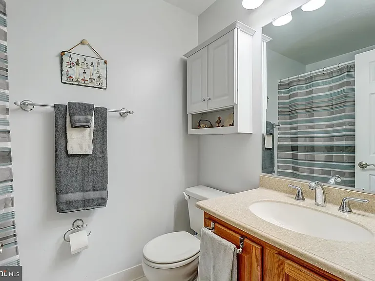 11707 Tumbrel Ct — Photo 23