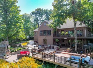 3831 Sunburst Ridge Ln, Cincinnati, OH 45248