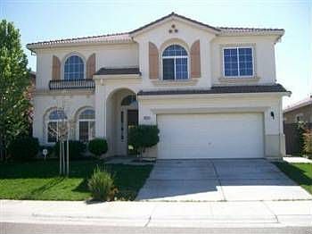 1st image of 3915 Clarewood Way